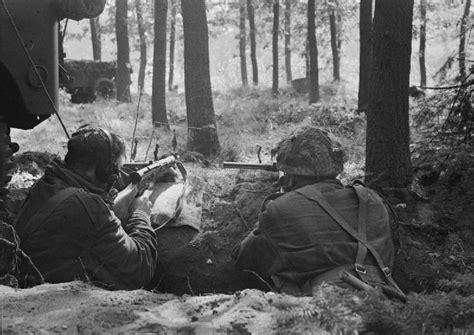 date arnhem|Allies begin retreat after massive losses in Operation。